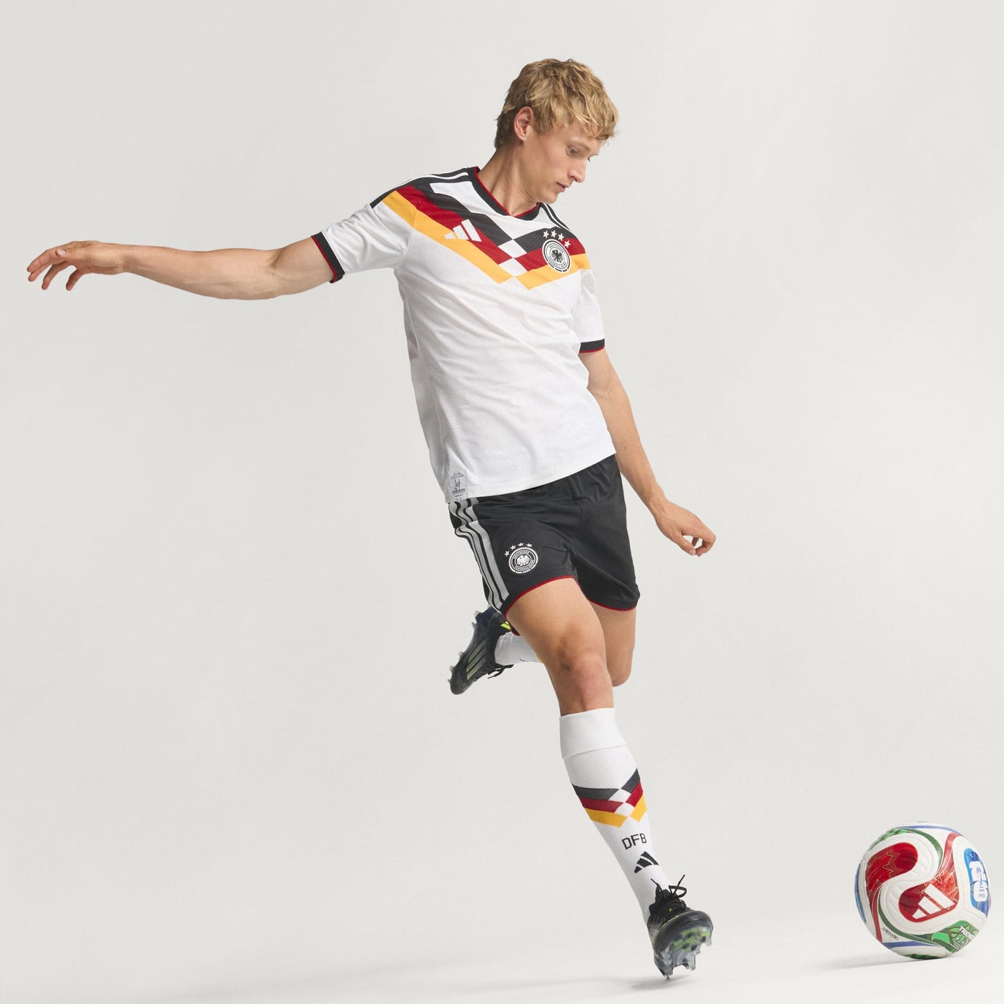 Camiseta primera equipación Alemania 26 Oficial