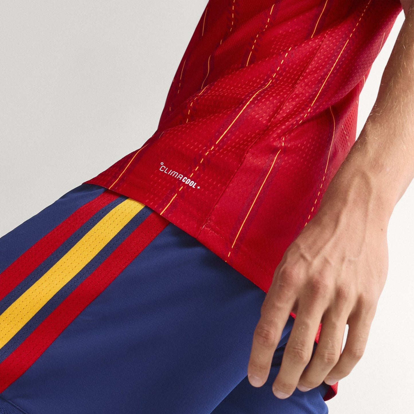 Camiseta primera equipación España 26 Oficial