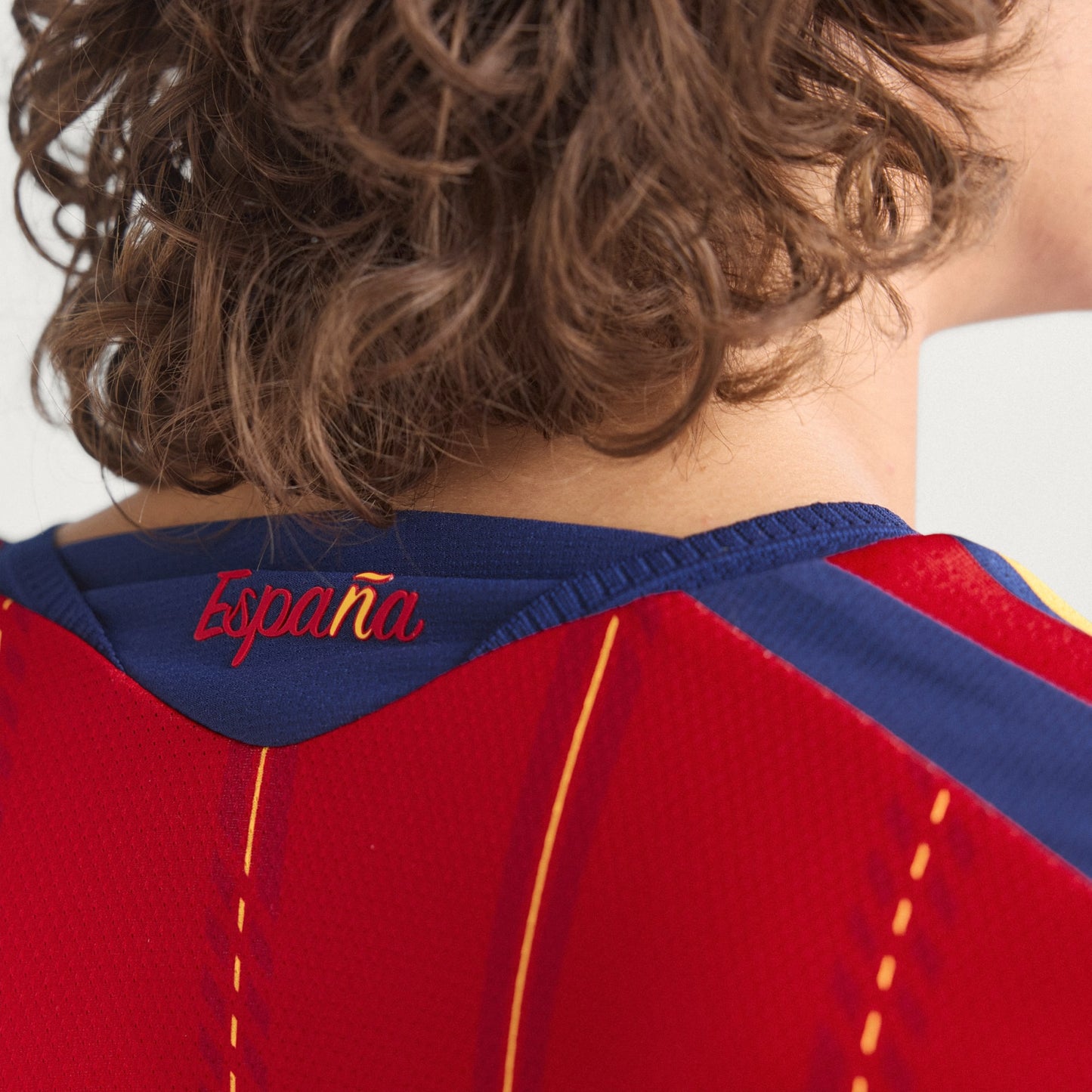 Camiseta primera equipación España 26 Oficial